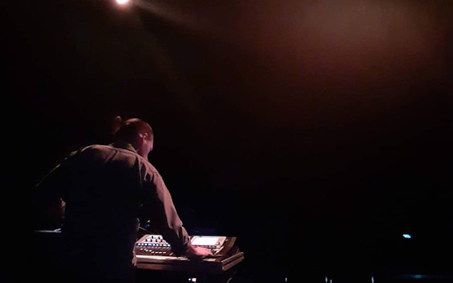 Deus Ex Machina live performance